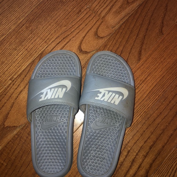 Nike slides - Picture 2 of 4